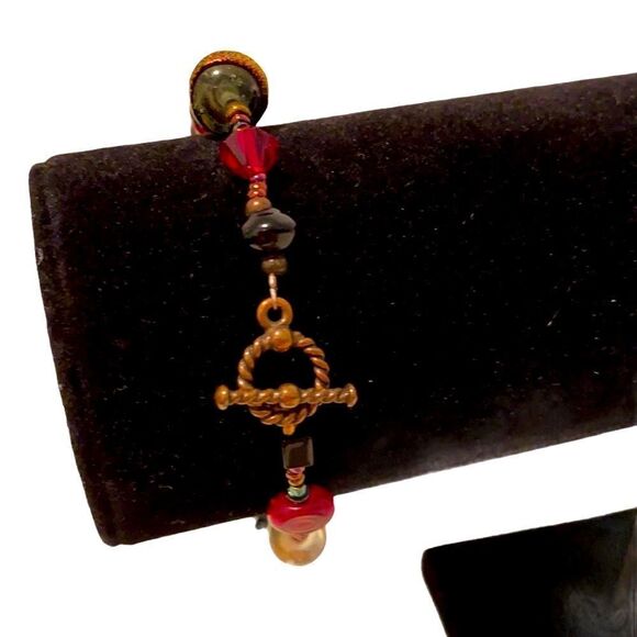 Handmade Glass Bead Bracelet.  - Picture 2 of 8